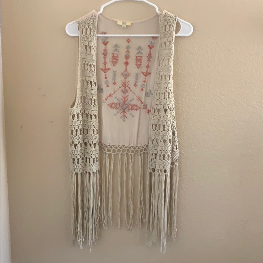 Fringe knit Vest